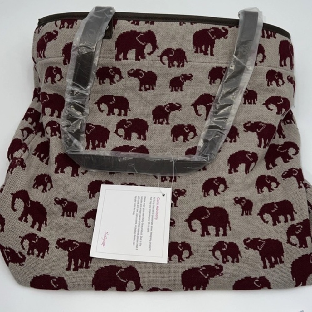 Thirty-One Reversible Tote in Safari Weave